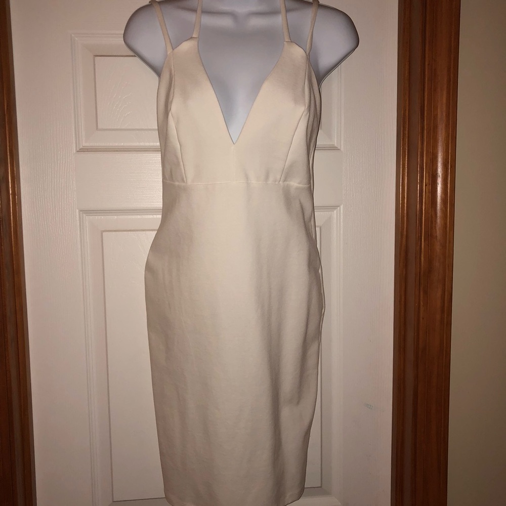 Fitted Lulus white dress